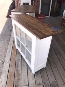 Primitive-style kitchen island furniture