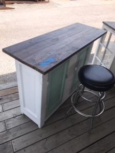 Primitive-style kitchen island furniture