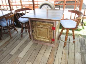 Primitive-style kitchen island furniture