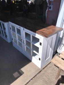 Primitive-style kitchen island furniture