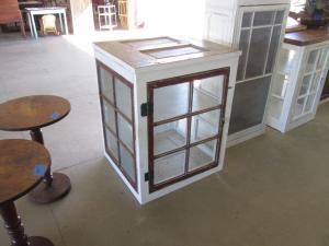 Primitive-style kitchen island furniture