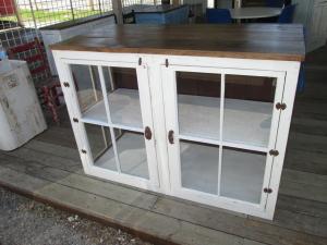 Primitive-style kitchen island furniture